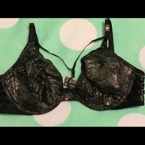 Very Sexy Plunge Bra 38C